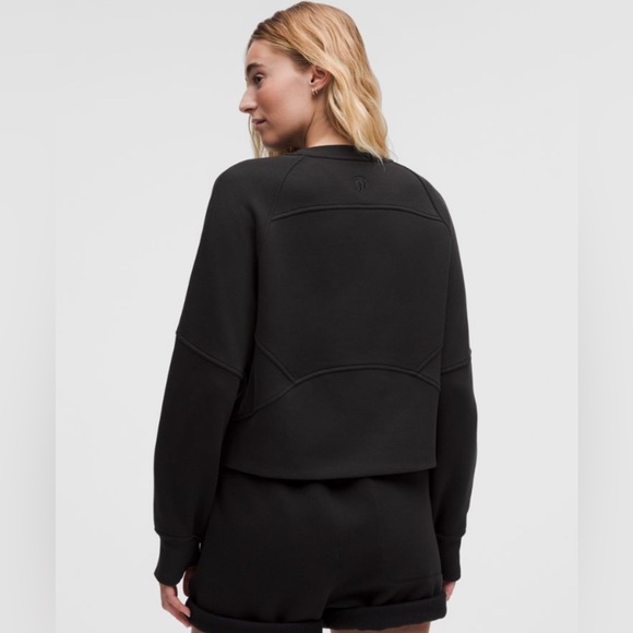 NWT Lululemon Scuba Oversized Pullover Crewneck Sweater Wordmark Black Size XS/S - Picture 3 of 7
